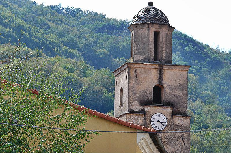 Kirchturm von Varese Ligure
